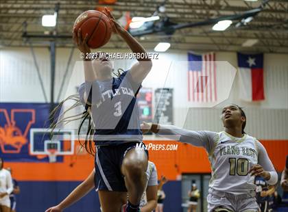 Thumbnail 3 in Little Elm vs. Plano East (UIL 6A Bi-District) photogallery.