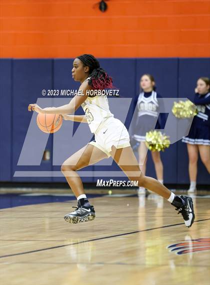 Thumbnail 1 in Little Elm vs. Plano East (UIL 6A Bi-District) photogallery.