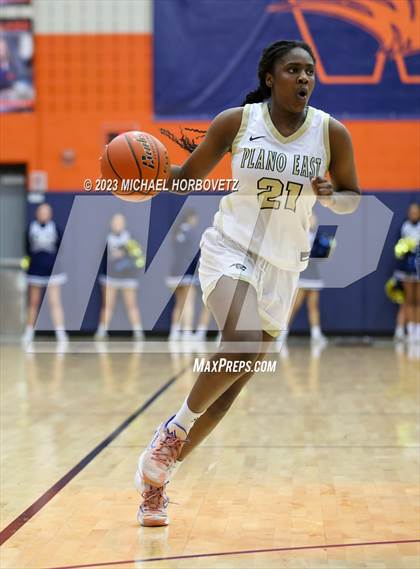 Thumbnail 1 in Little Elm vs. Plano East (UIL 6A Bi-District) photogallery.