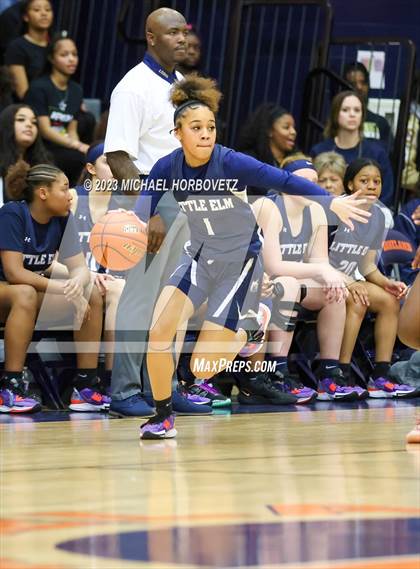 Thumbnail 1 in Little Elm vs. Plano East (UIL 6A Bi-District) photogallery.