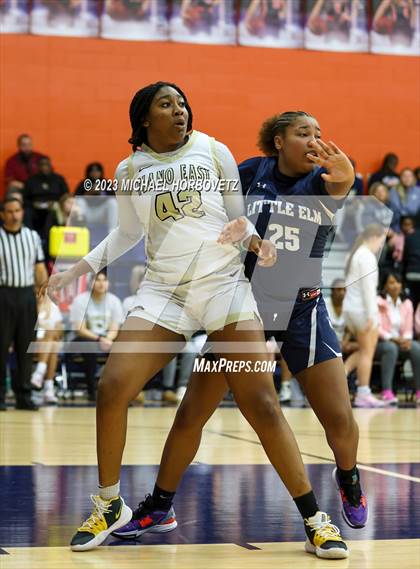 Thumbnail 2 in Little Elm vs. Plano East (UIL 6A Bi-District) photogallery.