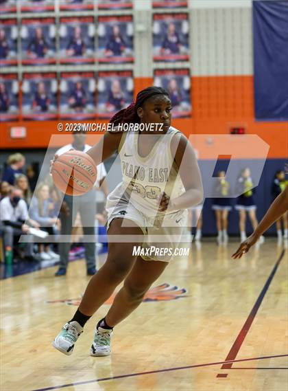 Thumbnail 2 in Little Elm vs. Plano East (UIL 6A Bi-District) photogallery.
