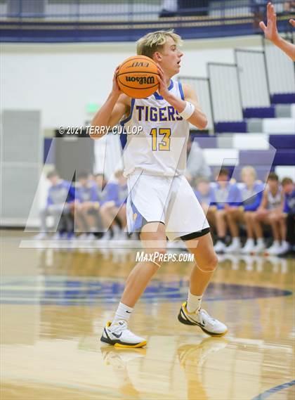 Thumbnail 2 in Westlake vs. Orem (Charger Tournament of Champions) photogallery.