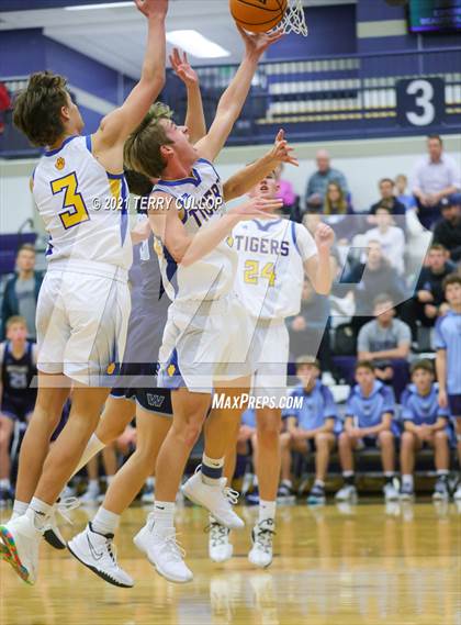 Thumbnail 3 in Westlake vs. Orem (Charger Tournament of Champions) photogallery.
