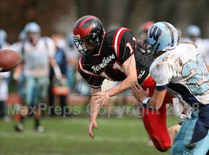 Thumbnail 2 in Wallington @ Glen Rock (N1-G1 NJSIAA Playoffs) photogallery.