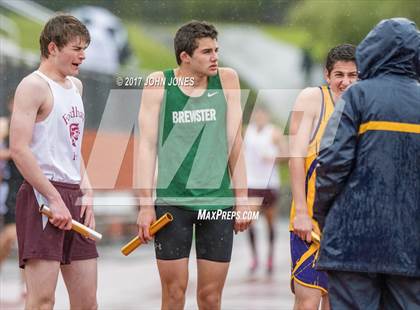 Thumbnail 1 in 50th Annual Loucks Games (Men’s 4X800 Nick Panaro Relay) photogallery.