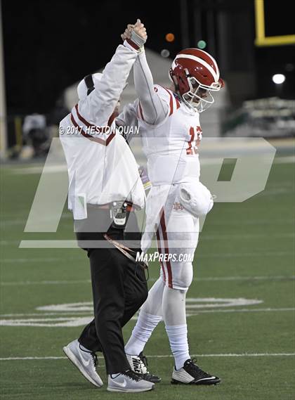 Thumbnail 1 in Mater Dei vs. De La Salle (CIF State Open Division Final) photogallery.