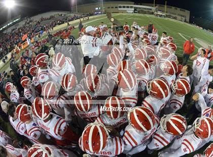 Thumbnail 2 in Mater Dei vs. De La Salle (CIF State Open Division Final) photogallery.