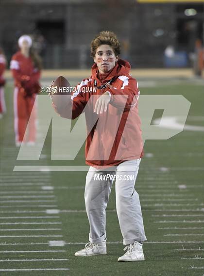 Thumbnail 2 in Mater Dei vs. De La Salle (CIF State Open Division Final) photogallery.