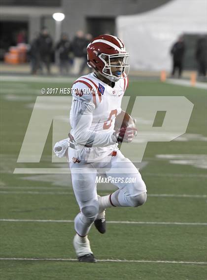 Thumbnail 2 in Mater Dei vs. De La Salle (CIF State Open Division Final) photogallery.