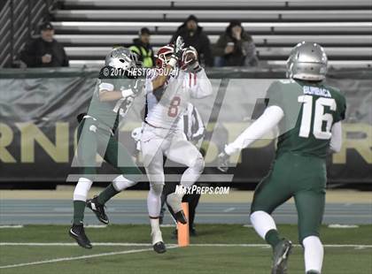 Thumbnail 2 in Mater Dei vs. De La Salle (CIF State Open Division Final) photogallery.