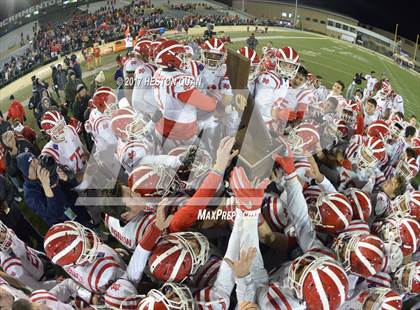 Thumbnail 2 in Mater Dei vs. De La Salle (CIF State Open Division Final) photogallery.