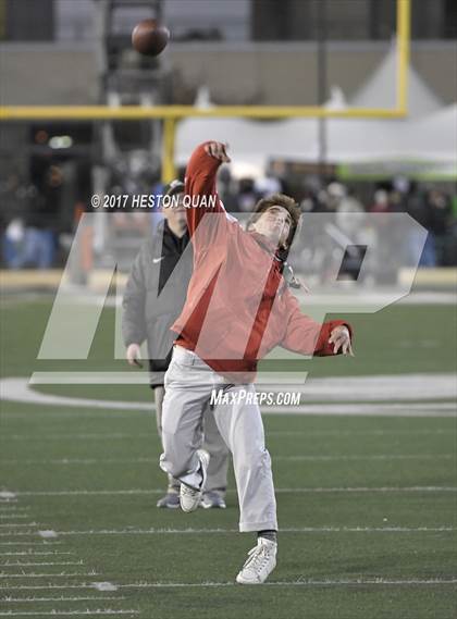 Thumbnail 1 in Mater Dei vs. De La Salle (CIF State Open Division Final) photogallery.