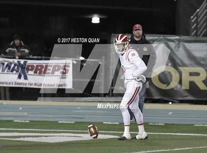 Thumbnail 2 in Mater Dei vs. De La Salle (CIF State Open Division Final) photogallery.