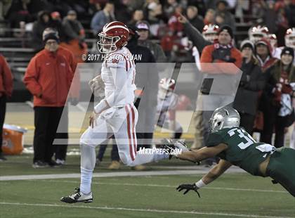 Thumbnail 1 in Mater Dei vs. De La Salle (CIF State Open Division Final) photogallery.