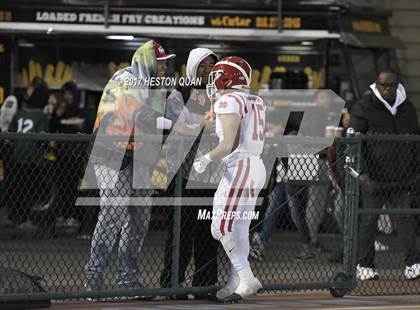 Thumbnail 1 in Mater Dei vs. De La Salle (CIF State Open Division Final) photogallery.