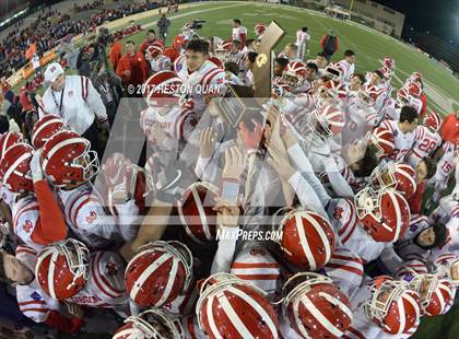 Thumbnail 1 in Mater Dei vs. De La Salle (CIF State Open Division Final) photogallery.