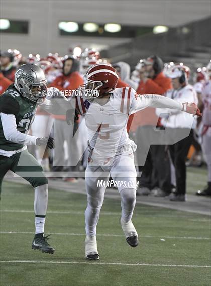 Thumbnail 3 in Mater Dei vs. De La Salle (CIF State Open Division Final) photogallery.