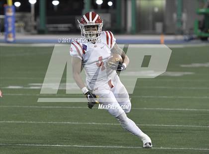 Thumbnail 2 in Mater Dei vs. De La Salle (CIF State Open Division Final) photogallery.