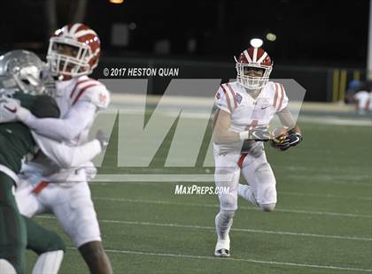 Thumbnail 3 in Mater Dei vs. De La Salle (CIF State Open Division Final) photogallery.