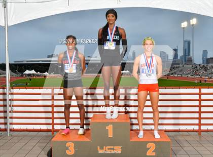 Thumbnail 3 in UIL 4A Track & Field Final (Awards) photogallery.