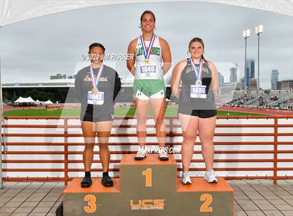Thumbnail 3 in UIL 4A Track & Field Final (Awards) photogallery.