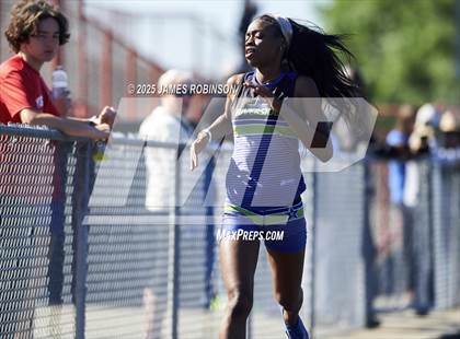 Thumbnail 1 in Gateway Conference Championships (400m) photogallery.