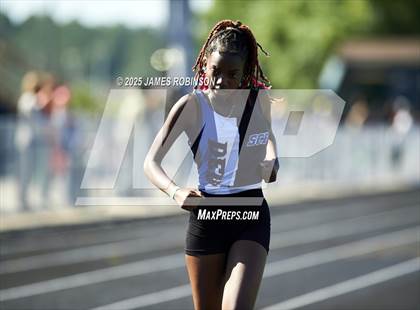 Thumbnail 2 in Gateway Conference Championships (400m) photogallery.
