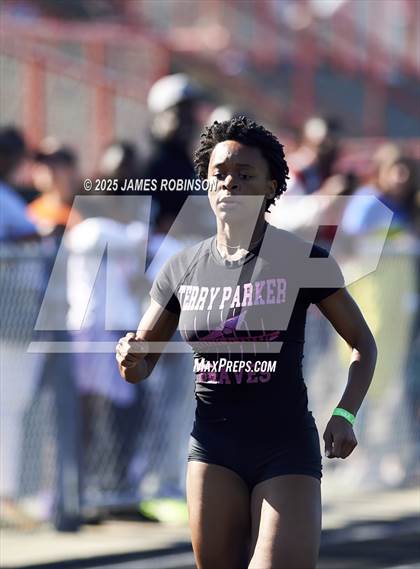 Thumbnail 1 in Gateway Conference Championships (400m) photogallery.