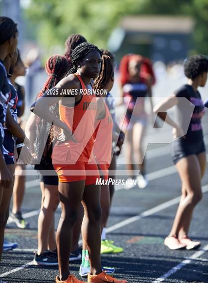 Thumbnail 2 in Gateway Conference Championships (400m) photogallery.