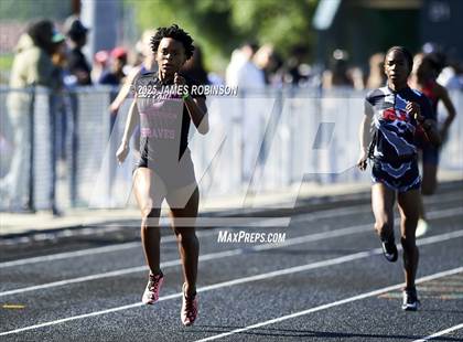 Thumbnail 2 in Gateway Conference Championships (400m) photogallery.
