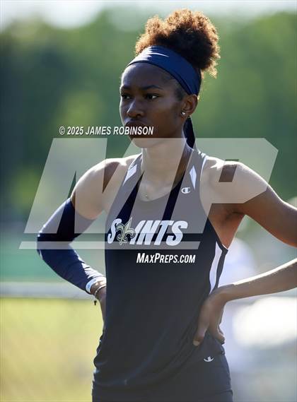 Thumbnail 2 in Gateway Conference Championships (400m) photogallery.
