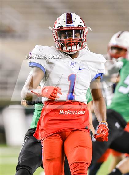 Thumbnail 1 in Midway vs. Carroll (UIL 6A D2 Quarterfinal) photogallery.