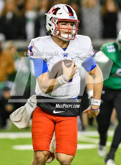 Thumbnail 2 in Midway vs. Carroll (UIL 6A D2 Quarterfinal) photogallery.