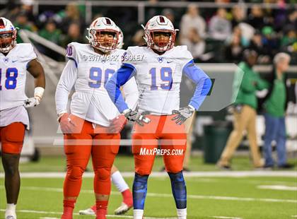 Thumbnail 2 in Midway vs. Carroll (UIL 6A D2 Quarterfinal) photogallery.