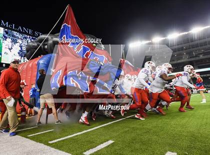 Thumbnail 3 in Midway vs. Carroll (UIL 6A D2 Quarterfinal) photogallery.