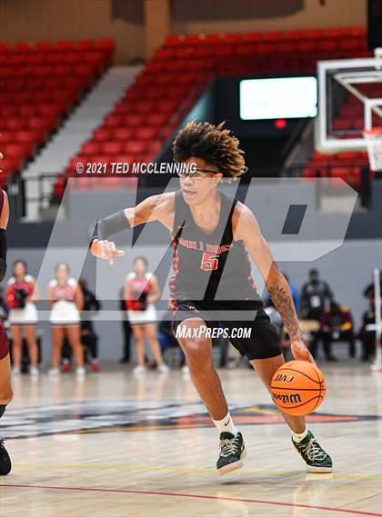 Thumbnail 3 in  Cardinal Ritter College Prep vs White Hall (King Cotton Classic) photogallery.