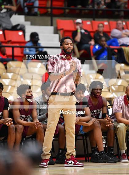 Thumbnail 3 in  Cardinal Ritter College Prep vs White Hall (King Cotton Classic) photogallery.