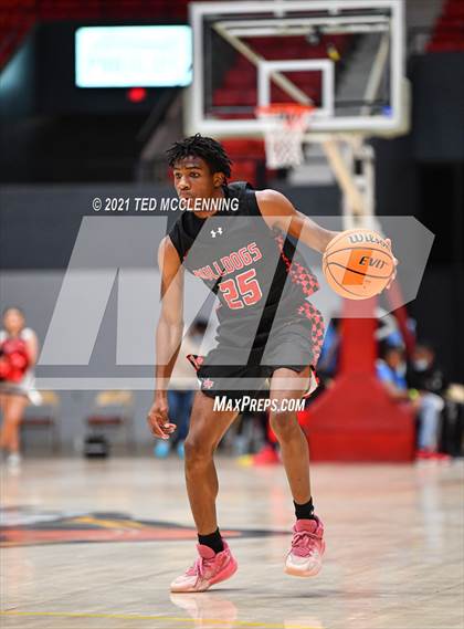 Thumbnail 1 in  Cardinal Ritter College Prep vs White Hall (King Cotton Classic) photogallery.