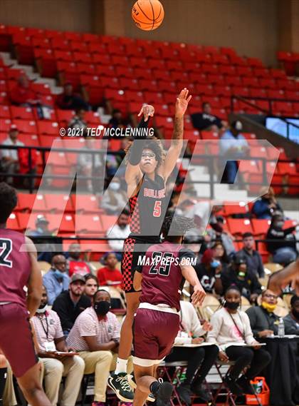 Thumbnail 3 in  Cardinal Ritter College Prep vs White Hall (King Cotton Classic) photogallery.