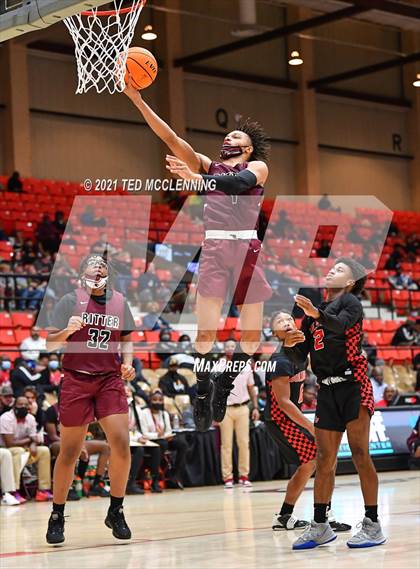 Thumbnail 1 in  Cardinal Ritter College Prep vs White Hall (King Cotton Classic) photogallery.