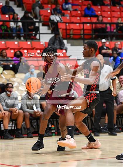 Thumbnail 1 in  Cardinal Ritter College Prep vs White Hall (King Cotton Classic) photogallery.