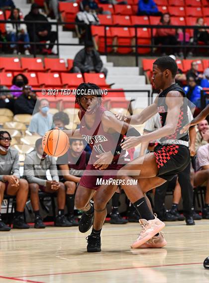 Thumbnail 3 in  Cardinal Ritter College Prep vs White Hall (King Cotton Classic) photogallery.