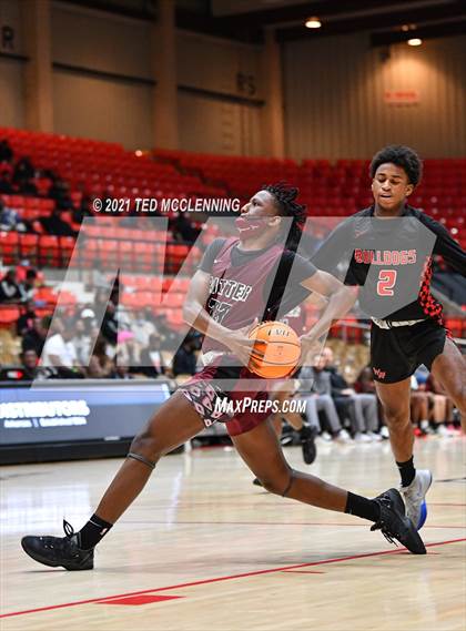 Thumbnail 3 in  Cardinal Ritter College Prep vs White Hall (King Cotton Classic) photogallery.