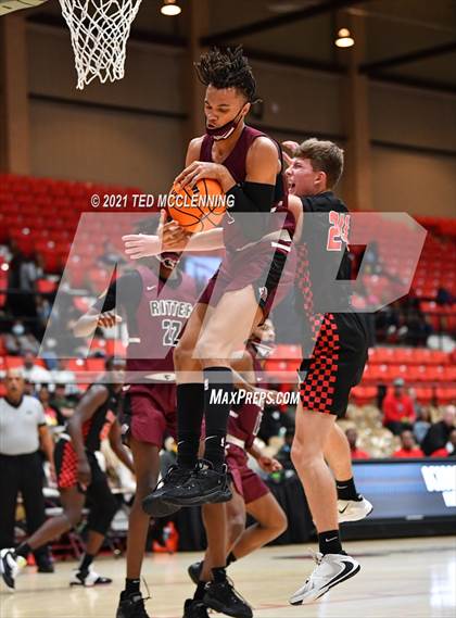 Thumbnail 2 in  Cardinal Ritter College Prep vs White Hall (King Cotton Classic) photogallery.