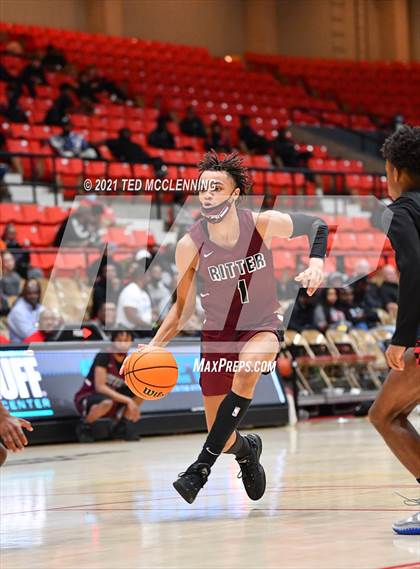 Thumbnail 2 in  Cardinal Ritter College Prep vs White Hall (King Cotton Classic) photogallery.