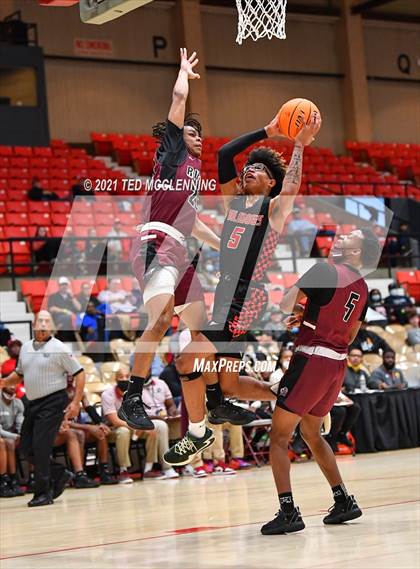Thumbnail 3 in  Cardinal Ritter College Prep vs White Hall (King Cotton Classic) photogallery.