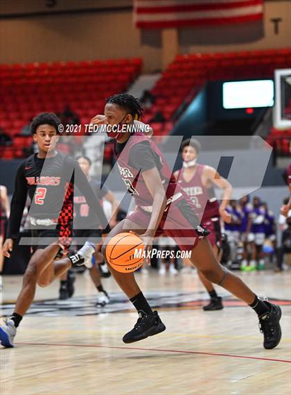 Thumbnail 2 in  Cardinal Ritter College Prep vs White Hall (King Cotton Classic) photogallery.