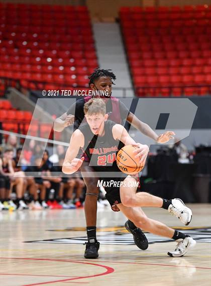 Thumbnail 1 in  Cardinal Ritter College Prep vs White Hall (King Cotton Classic) photogallery.