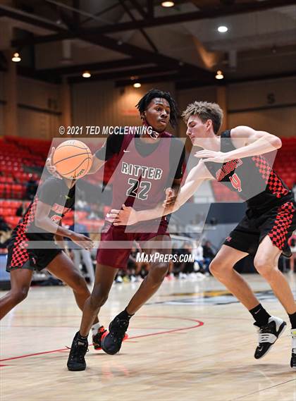 Thumbnail 1 in  Cardinal Ritter College Prep vs White Hall (King Cotton Classic) photogallery.